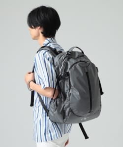 ▲F/CE. × BEAMS LIGHTS / 別注 Robic Air トラベル バックパック (33L)