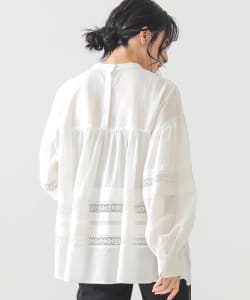 BEAMS LIGHTS / 刺繍レース タックスタンド ブラウス