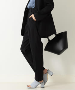 BEAMS LIGHTS / バックサテン ツイル タックパンツ