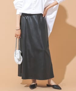BEAMS LIGHTS / フェイクレザー バックギャザー スカート