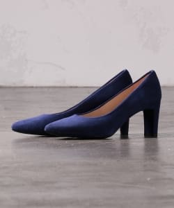 UNISA / バックセット ヒールパンプス