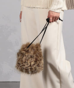 HELEN MOORE / ファー 巾着バッグ