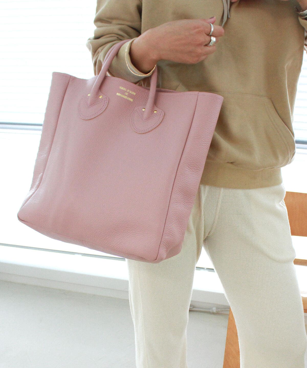 定番のお歳暮 冬ギフト Lights Beams Young M レザートートバッグ Olsen トートバッグ Instalaciones Utorak Com Ar