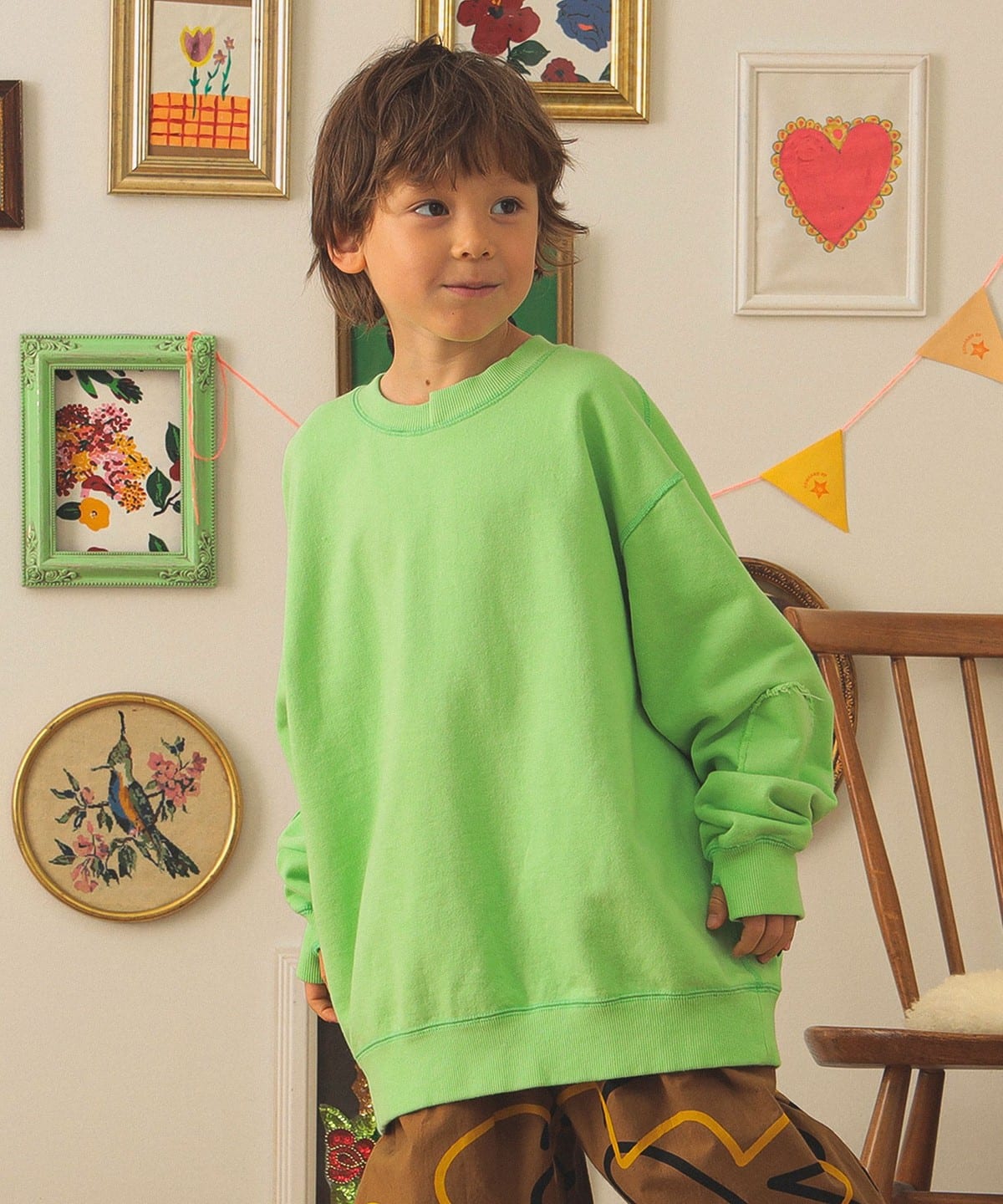 minnano × frankygrow / エルボー パッチ スウェット 2025FW(130cm) トップス LIME GREEN 1(130) minnano × frankygrow / エルボー パッチ スウェット 2025FW(130cm) トップス LIME GREEN 1(130)