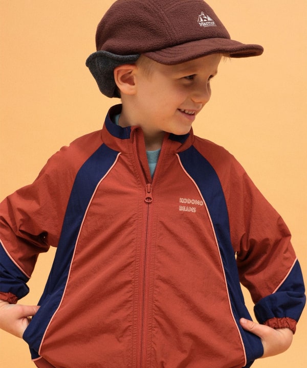 尼龍軌道外套2026FW (90~140cm) Model:H118 (cm) Size:110