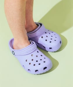 crocs / キッズ クラシック クロッグ サンダル（18～21cm）