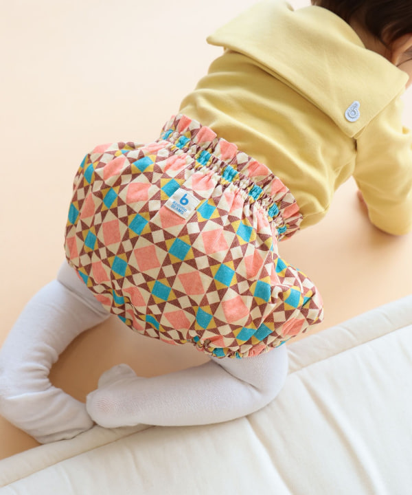 【あかちゃんフェア対象品】【オンラインショップ限定】ギフトセット（ボア耳付きキャップ ＆ タイル柄ブルマ・80cm～）