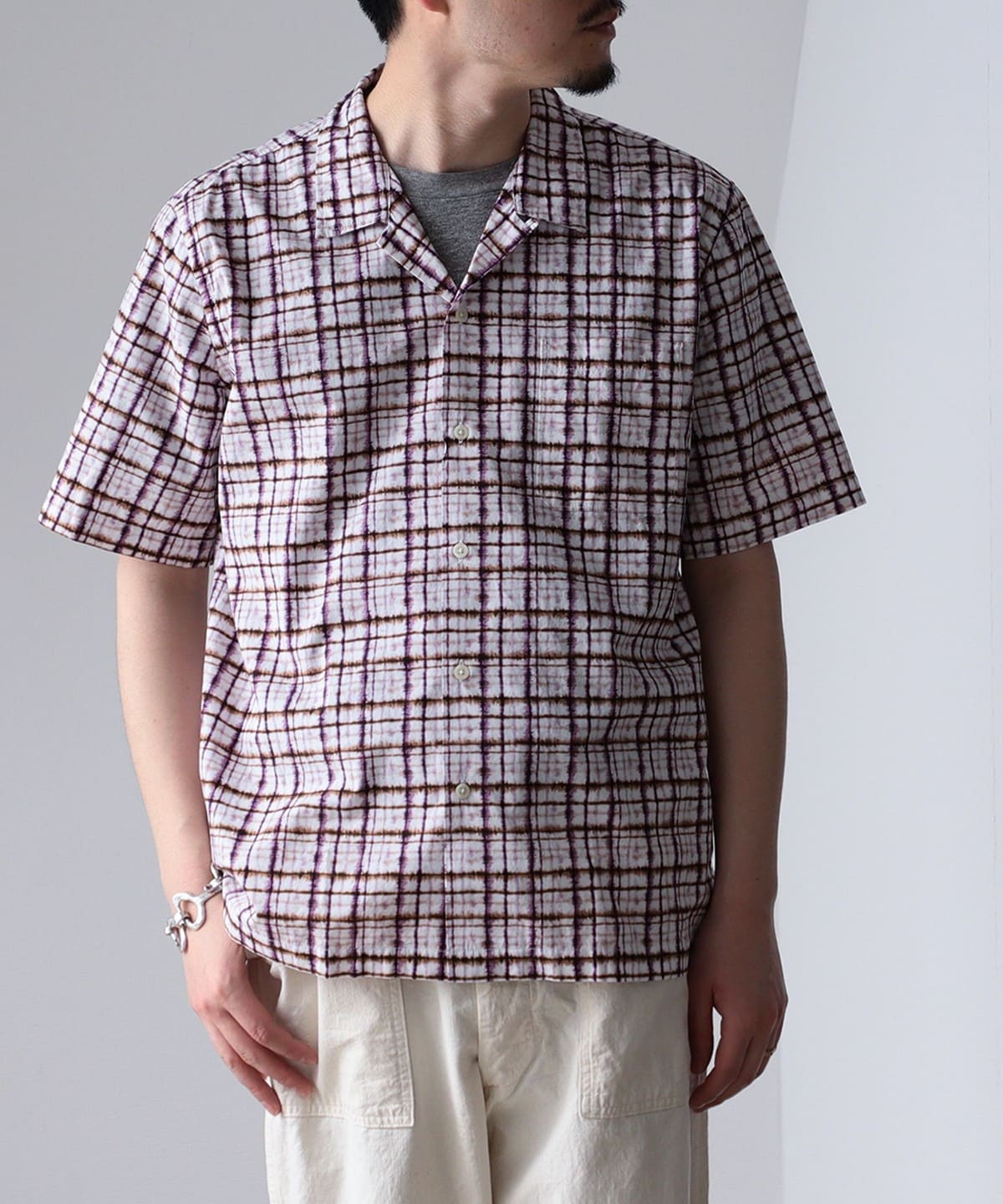 【7/3再値下げ】Universal Works ユニバーサルワークス / タイダイチェックプリント ロードシャツ シャツ・ブラウス MEN ECRU/LILAC L 【7/3再値下げ】Universal Works ユニバーサルワークス / タイダイチェックプリント ロードシャツ シャツ・ブラウス MEN ECRU/LILAC L