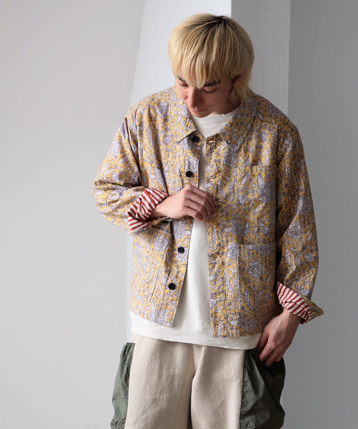 インド ブロックプリント French work Court Jacket フレンチワークジャケット ブルゾン MEN YELLOW L インド ブロックプリント French work Court Jacket フレンチワークジャケット ブルゾン MEN YELLOW L