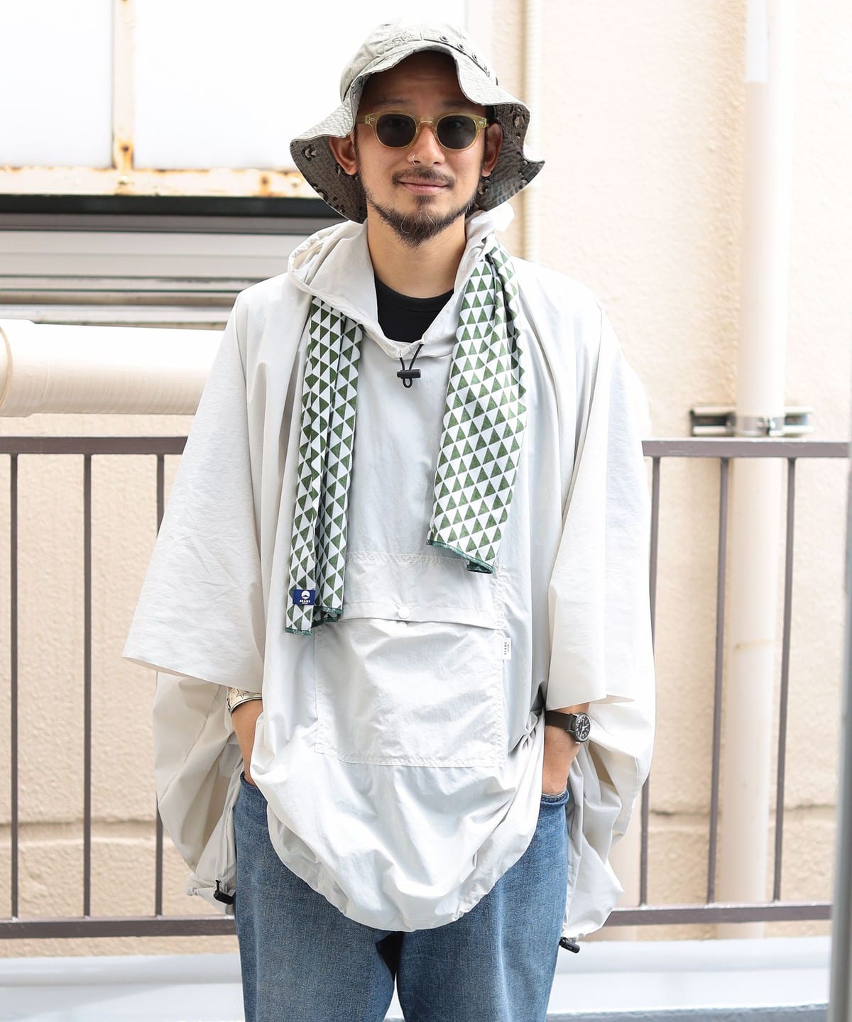 【別注】小松マテーレ / ダントツ撥水(R) ポンチョ コート MEN GREY ONE SIZE 【別注】小松マテーレ / ダントツ撥水(R) ポンチョ コート MEN GREY ONE SIZE