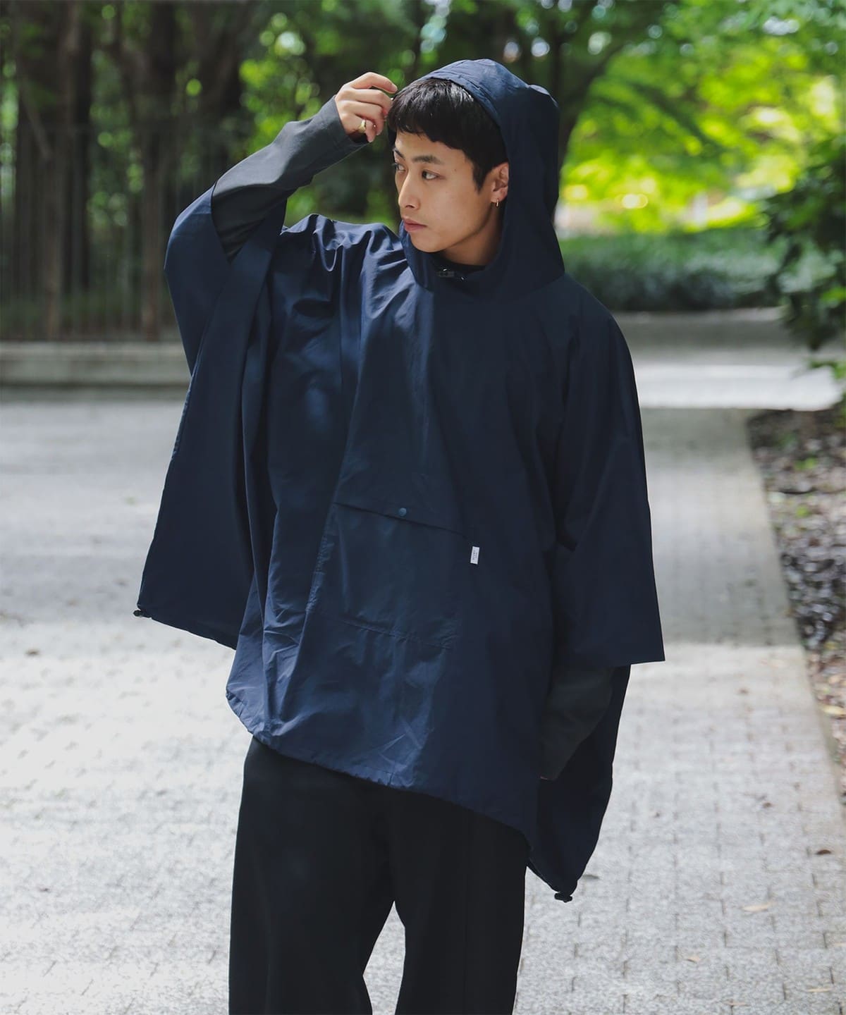 【別注】小松マテーレ / ダントツ撥水(R) ポンチョ コート MEN D. NAVY ONE SIZE 【別注】小松マテーレ / ダントツ撥水(R) ポンチョ コート MEN D. NAVY ONE SIZE