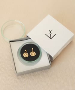 矢留彫金工房 / 秋田銀線細工 ピアス いぶりがっこ