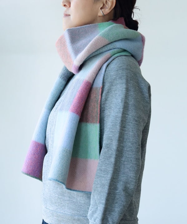 ROBERT MACKIE / Gyle Scarf-