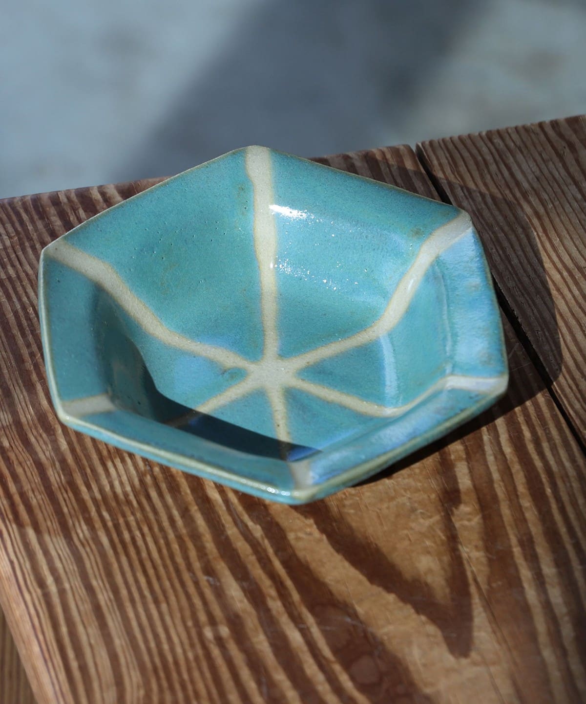 【別注】濱田窯 / 益子焼 六角皿 大 食器・キッチン・食品 MEN 青釉抜絵 ONE SIZE