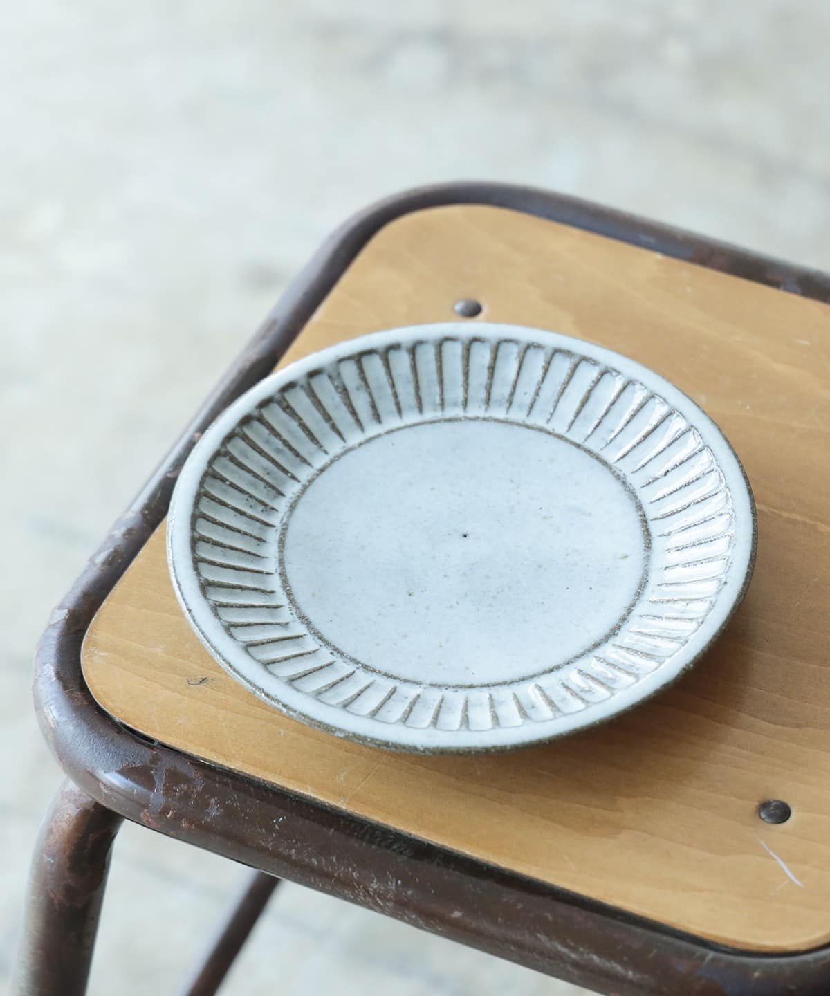【九州のうつわ展】小代焼 ショウダイヤキ / 瑞穂窯 鎬 6寸皿 食器・キッチン・食品 MEN 白 ONE SIZE 【九州のうつわ展】小代焼 ショウダイヤキ / 瑞穂窯 鎬 6寸皿 食器・キッチン・食品 MEN 白 ONE SIZE