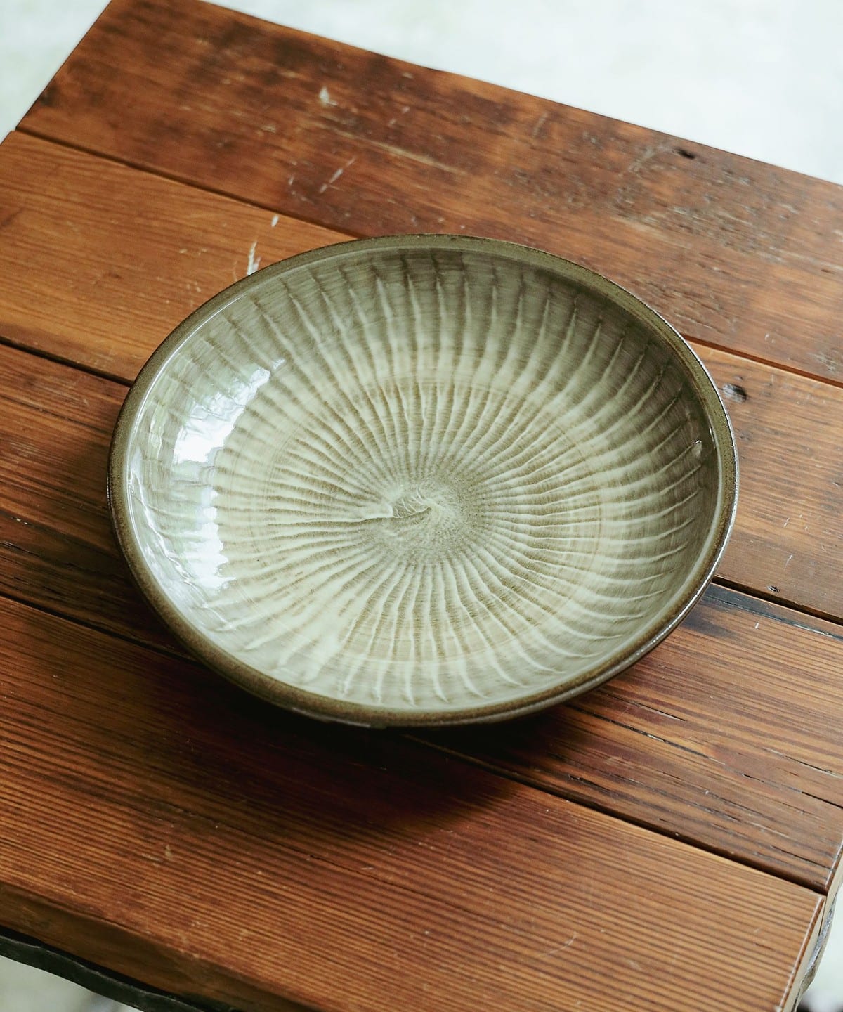 【九州のうつわ展】小石原焼 / 金丸窯 7寸皿 食器・キッチン・食品 MEN 刷毛目 ONE SIZE 【九州のうつわ展】小石原焼 / 金丸窯 7寸皿 食器・キッチン・食品 MEN 刷毛目 ONE SIZE