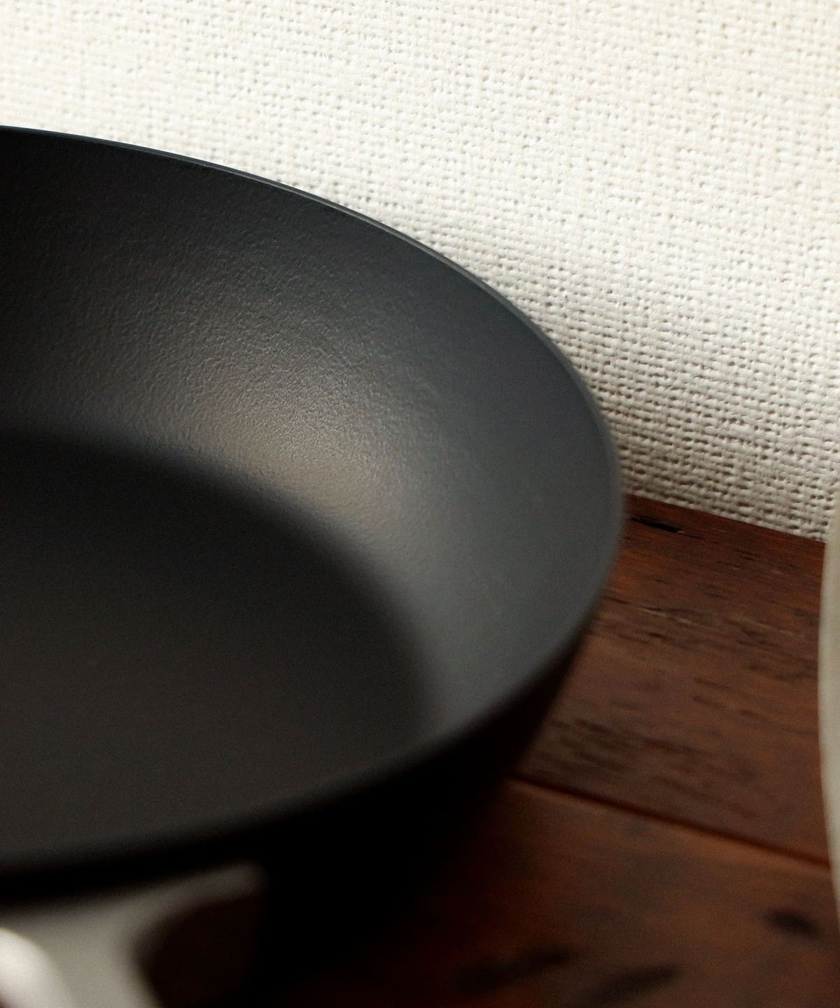日本洋食器株式會社 / 匠JAPAN 熔岩紋 平底鍋 24cm
