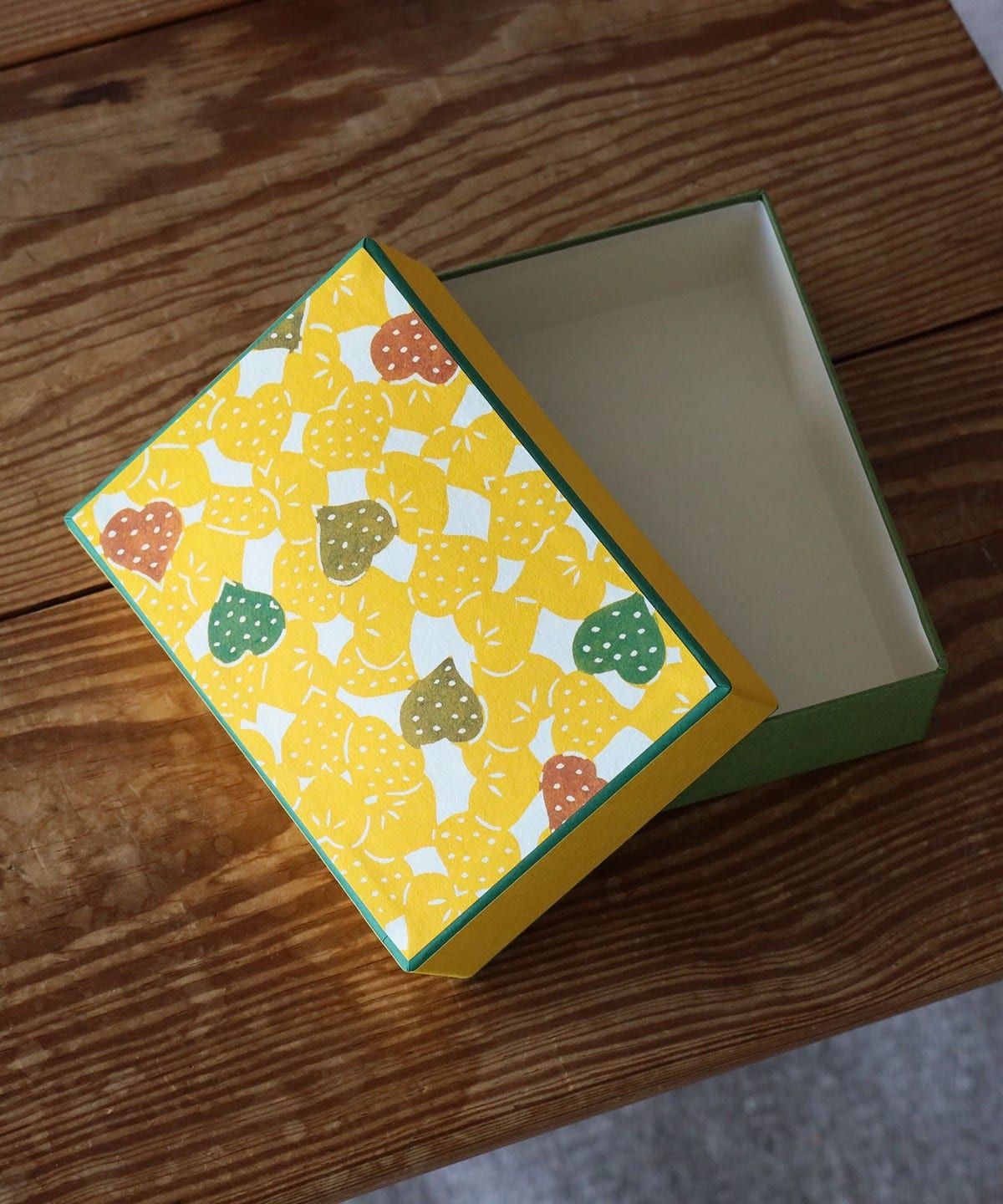 桂樹舎 ケイジュシャ / ハガキ箱 雑貨・ホビー MEN 黄/ツタ ONE SIZE 桂樹舎 ケイジュシャ / ハガキ箱 雑貨・ホビー MEN 黄/ツタ ONE SIZE