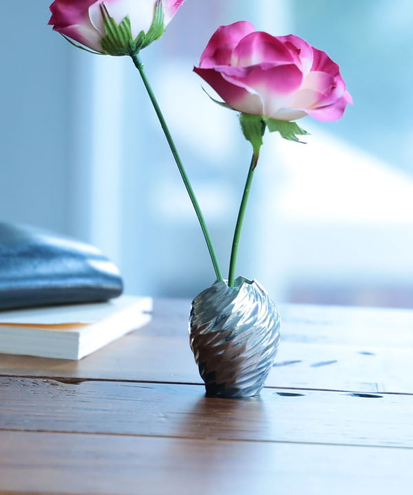 Goldwork pine / pure tin single flower vase