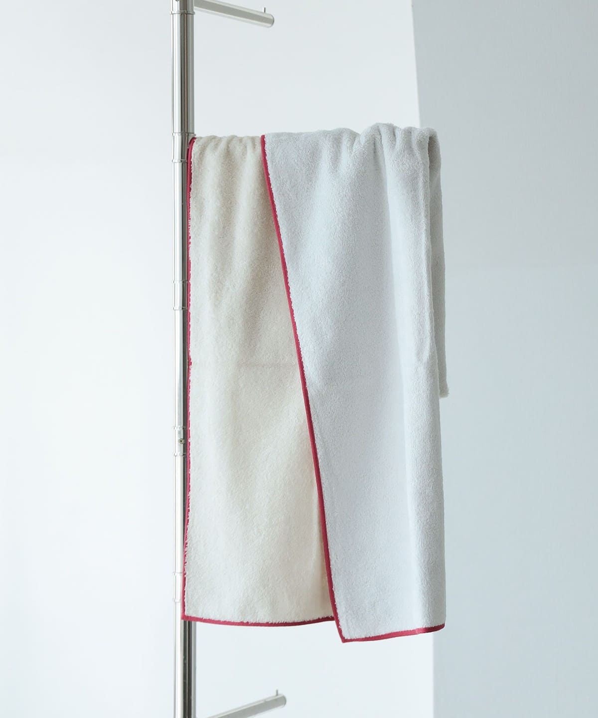 バスタオル インテリア MEN RED ONE SIZE バスタオル インテリア MEN RED ONE SIZE