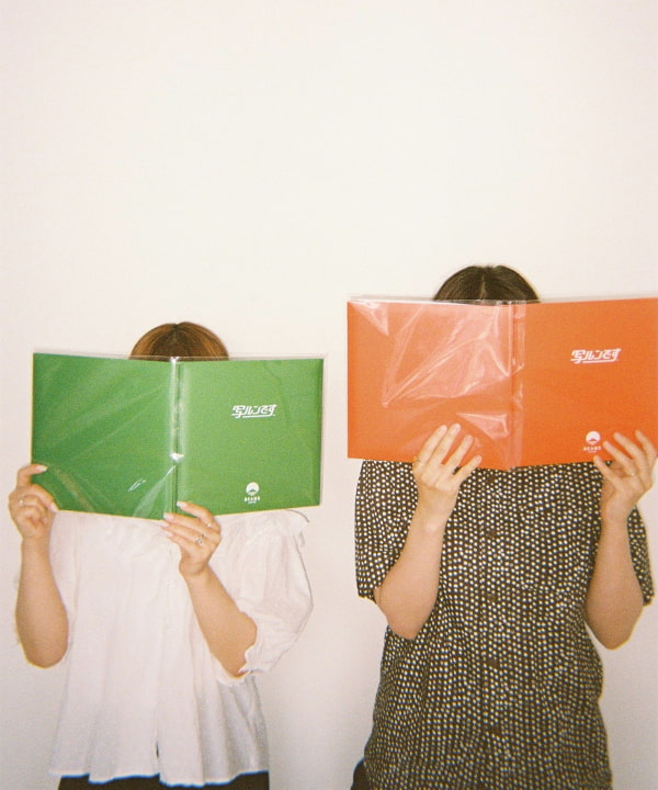 [Special order] Disposable Camera Photo Album *Please refer to the image of the product alone against a white background for the actual color of the product.
