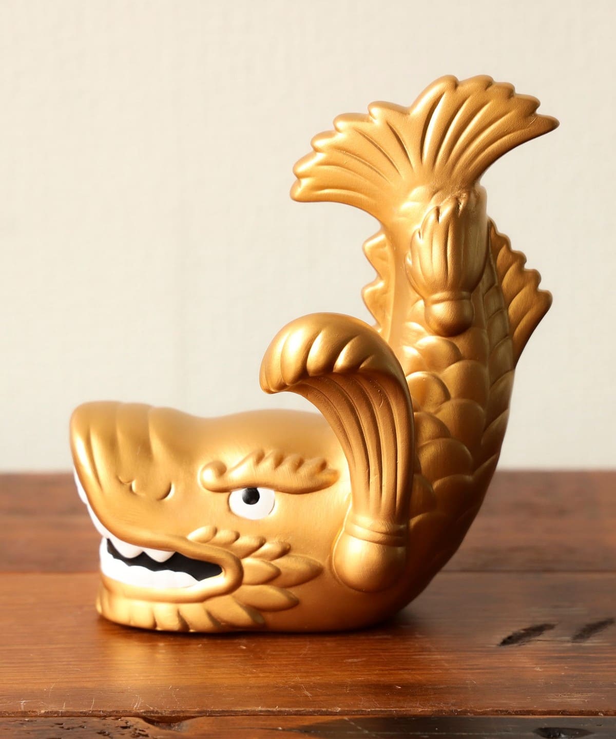 BEAMS JAPAN（ビームス ジャパン）【別注】中外陶園 / まねき金しゃち