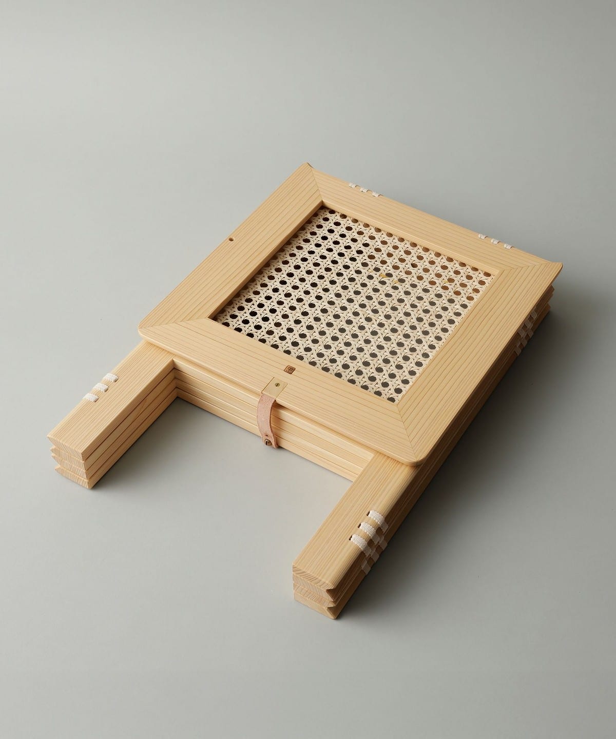 平山日用品店 / patol stool 檜木圓凳