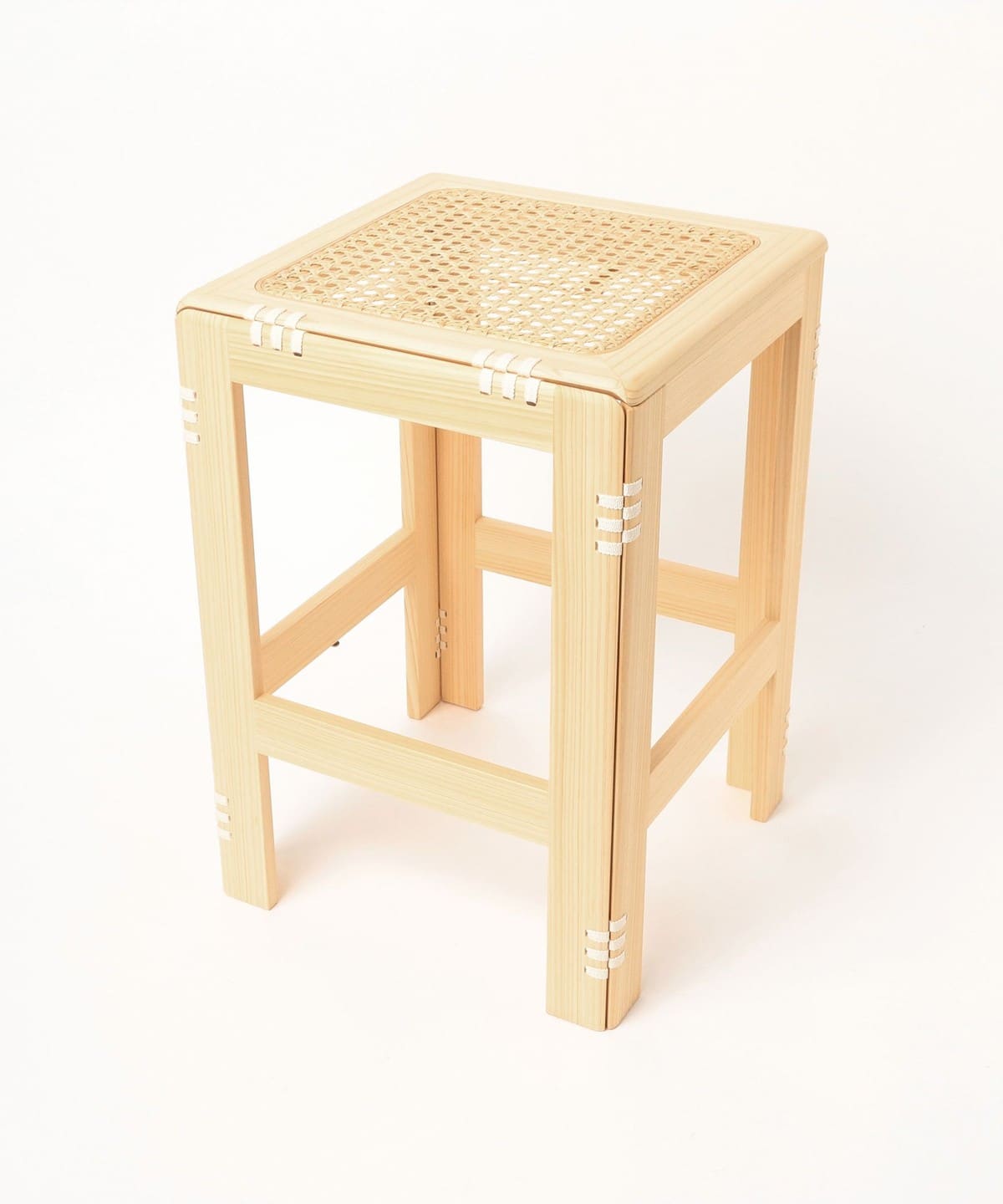 平山日用品店 / patol stool 檜木圓凳