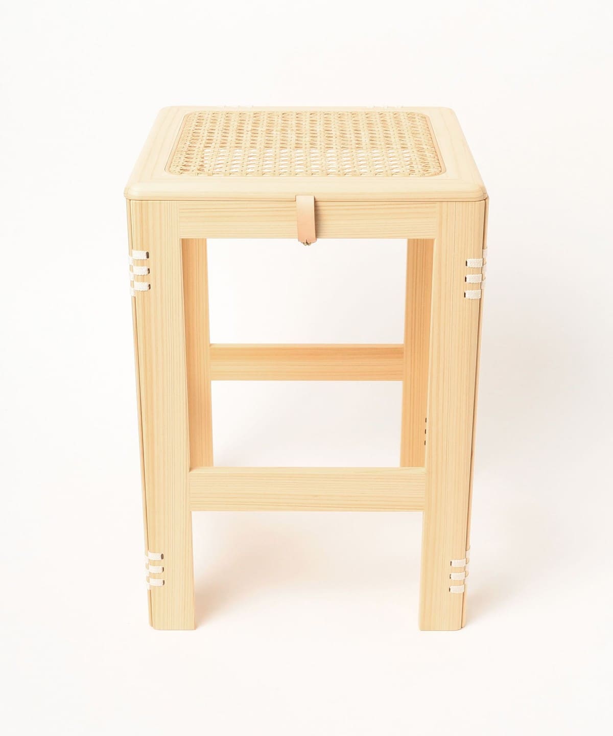 平山日用品店 / patol stool 檜木圓凳