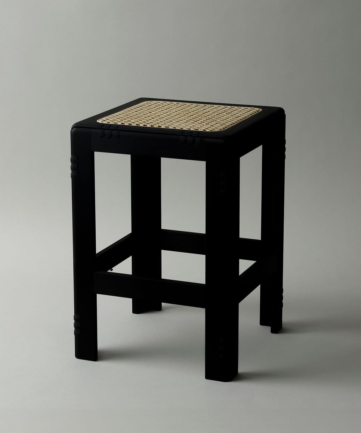 平山日用品店 / patol stool 檜木圓凳 黑