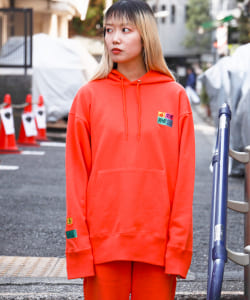 酒井いぶき / ラベルスウェットパーカー