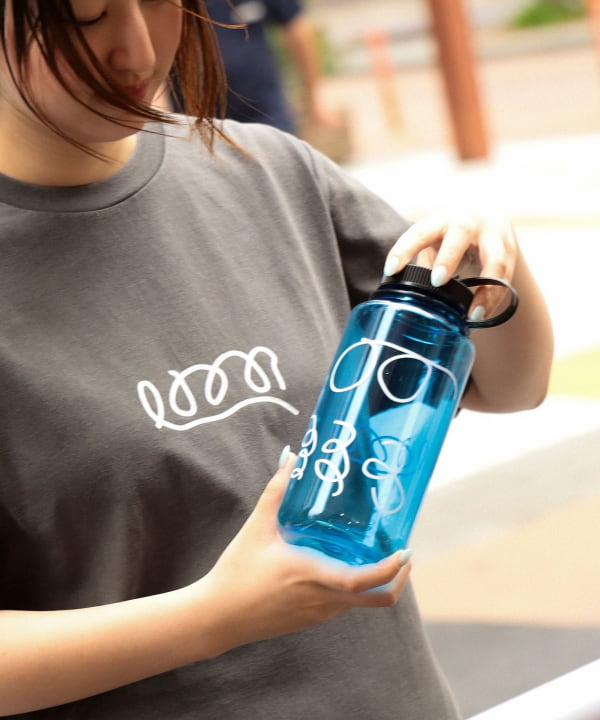 【別注】YANGGAO × HIMAA × nalgene / Tritan 広口ボトル 1.0L 商品の色味は白背景商品単体で撮影した画像をご参照ください。