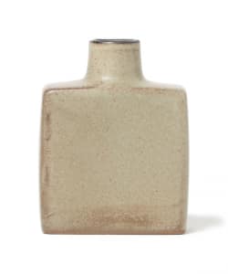 Pebble Ceramic Design Studio / LONG10 FLOWER VASE SQUARE