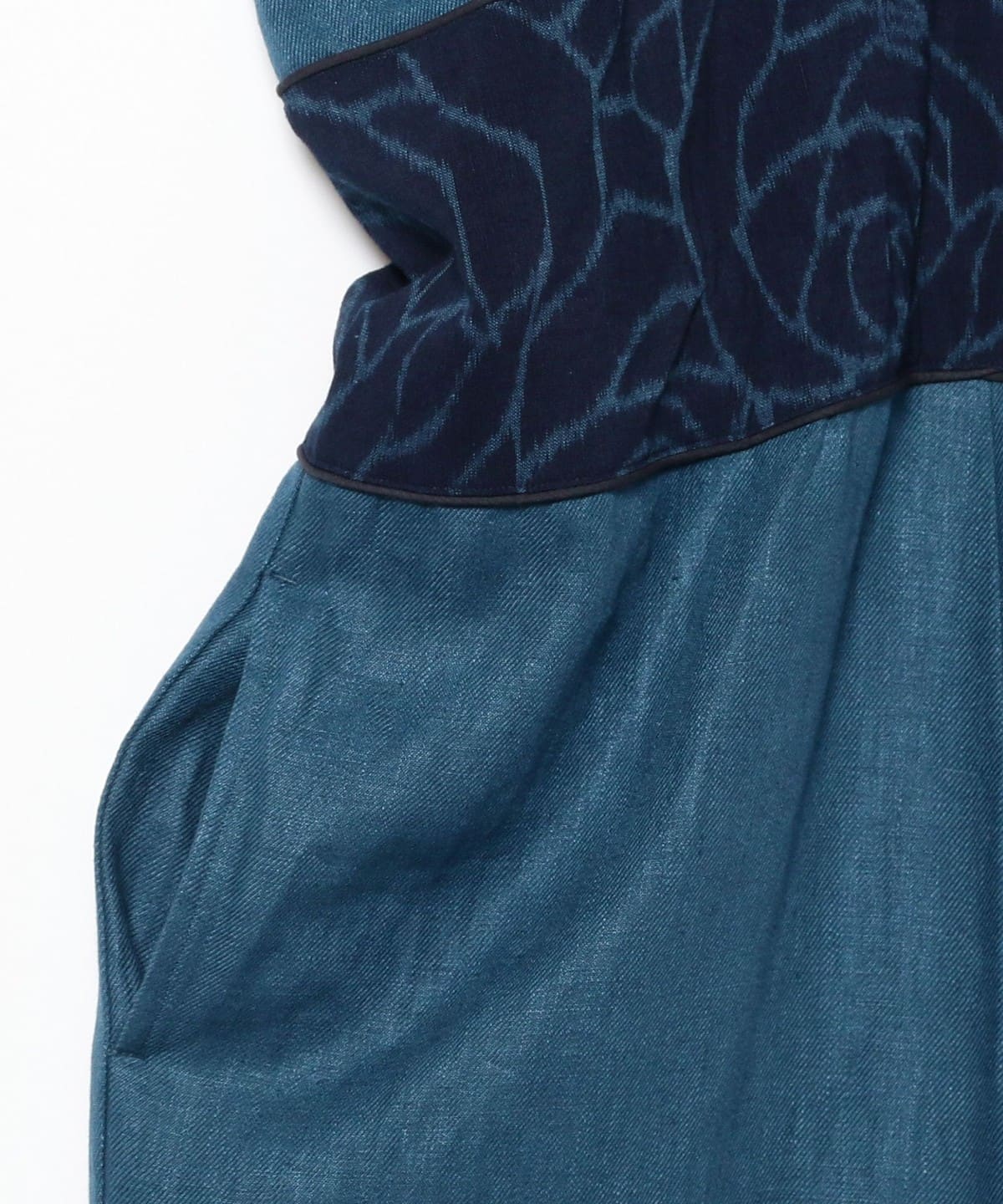 Calling（コーリング）CATHRI Navy Rose Linen Jumpsuit（パンツ