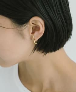 【受注生産商品】Curved Bar Earrings Gold