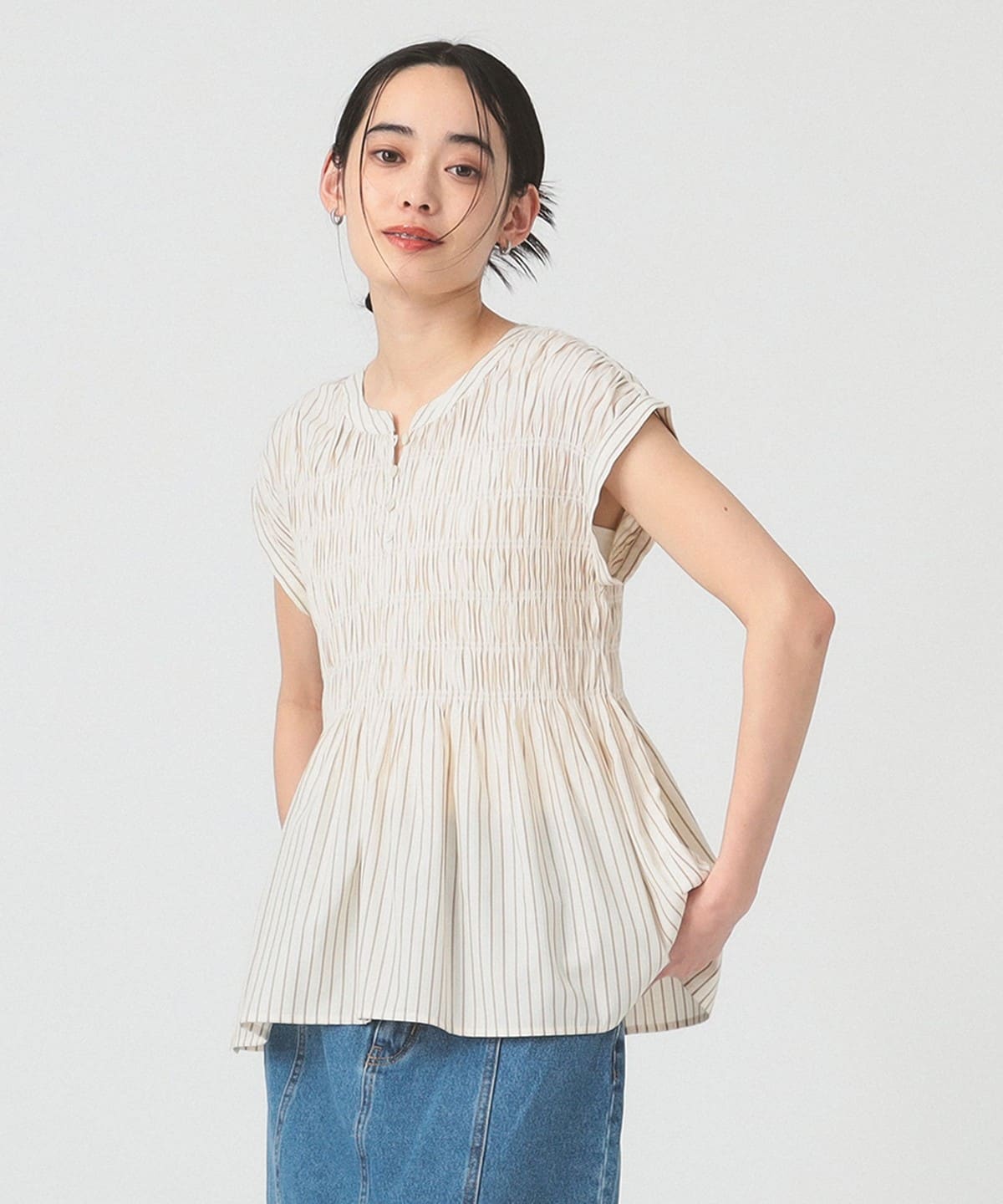 ストライプ シャーリング フレンチスリーブ ブラウス シャツ・ブラウス WOMEN BEIGE ONE SIZE ストライプ シャーリング フレンチスリーブ ブラウス シャツ・ブラウス WOMEN BEIGE ONE SIZE