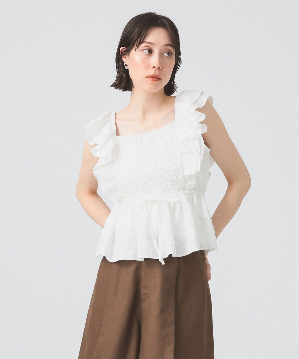 シャーリング ヨーク ラッフル スリーブ ブラウス シャツ・ブラウス WOMEN WHITE ONE SIZE シャーリング ヨーク ラッフル スリーブ ブラウス シャツ・ブラウス WOMEN WHITE ONE SIZE