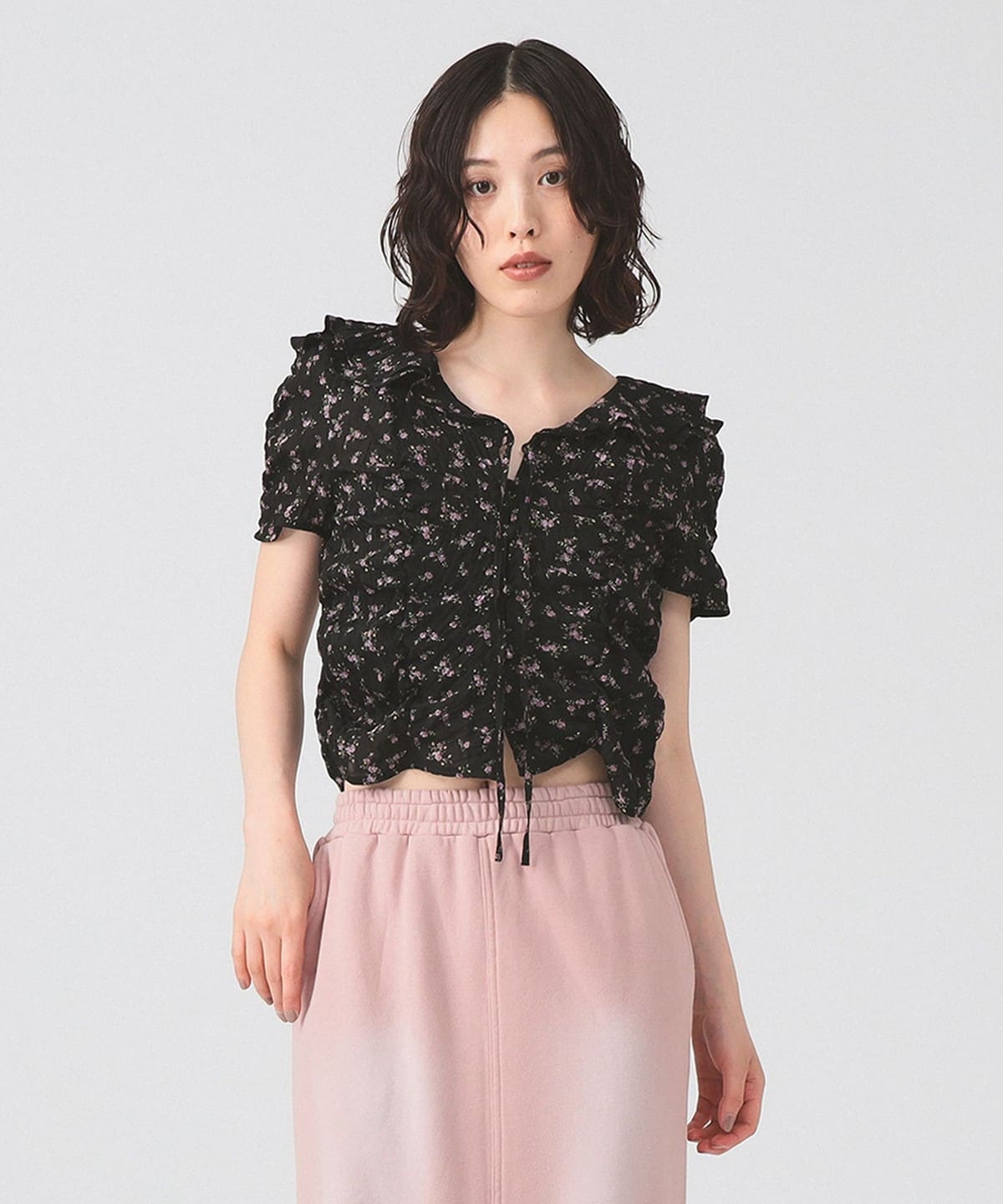 フラワー プリント シャーリング ブラウス シャツ・ブラウス WOMEN BLACK ONE SIZE フラワー プリント シャーリング ブラウス シャツ・ブラウス WOMEN BLACK ONE SIZE