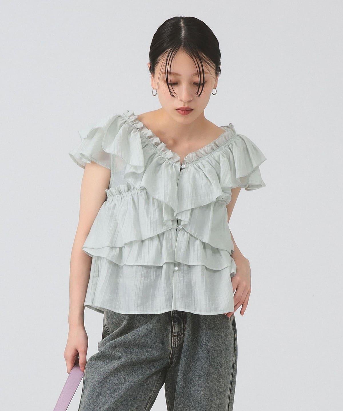 BOTTEGA VENETA 21SS ラッフルカラー Vネックブラウス 42 BOTTEGA VENETA 21SS ラッフルカラー Vネックブラウス 42 Vネック