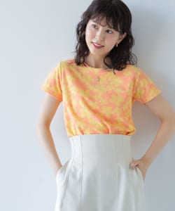 Ray BEAMS / フラワー パイル ジャカード Tシャツ