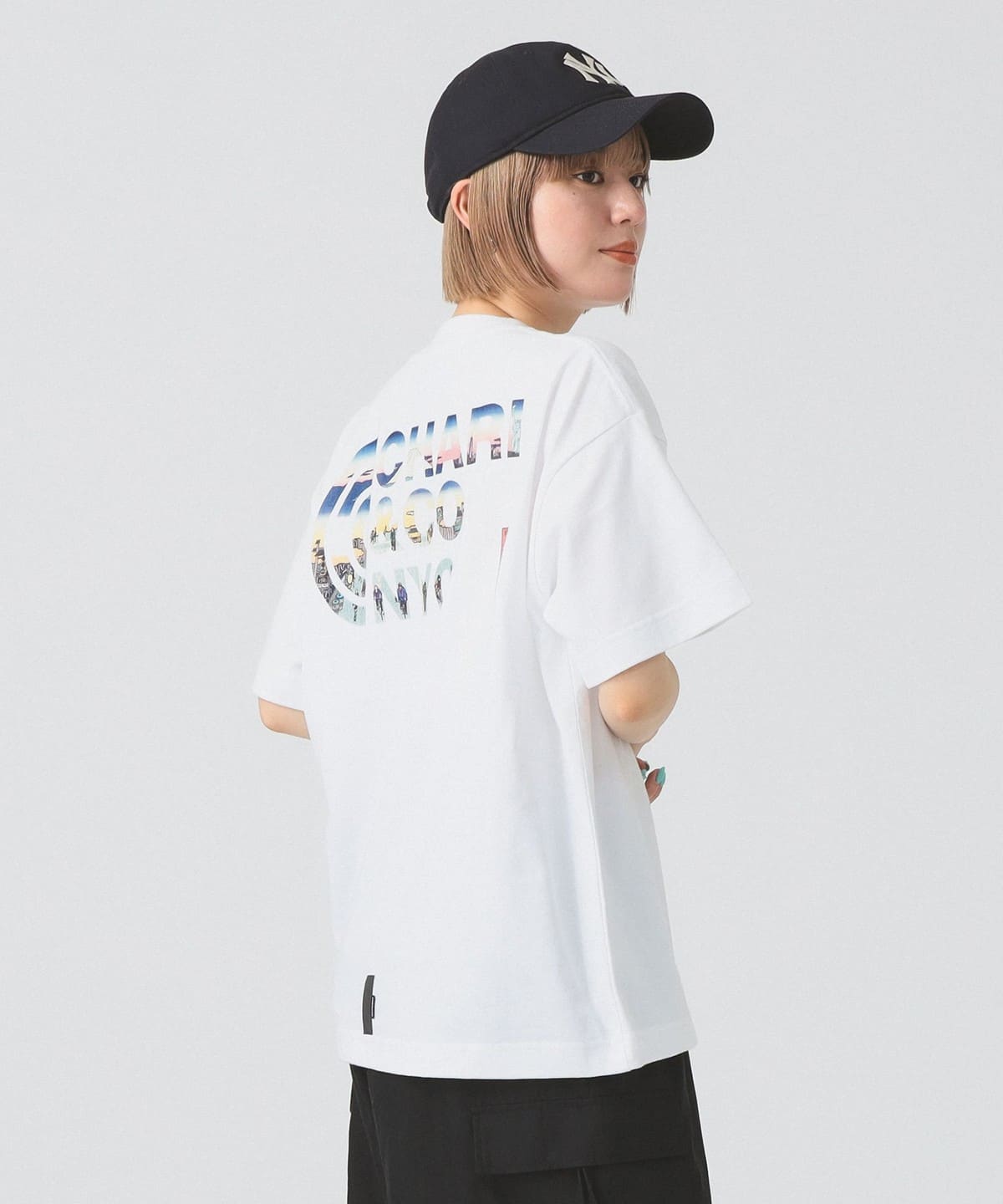 【別注】Chari & Co. / NAGA PHYSICAL ロゴ Tシャツ Tシャツ・カットソー WOMEN WHITE ONE SIZE 【別注】Chari & Co. / NAGA PHYSICAL ロゴ Tシャツ Tシャツ・カットソー WOMEN WHITE ONE SIZE