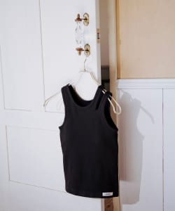 cooomy. / Cup in Tank