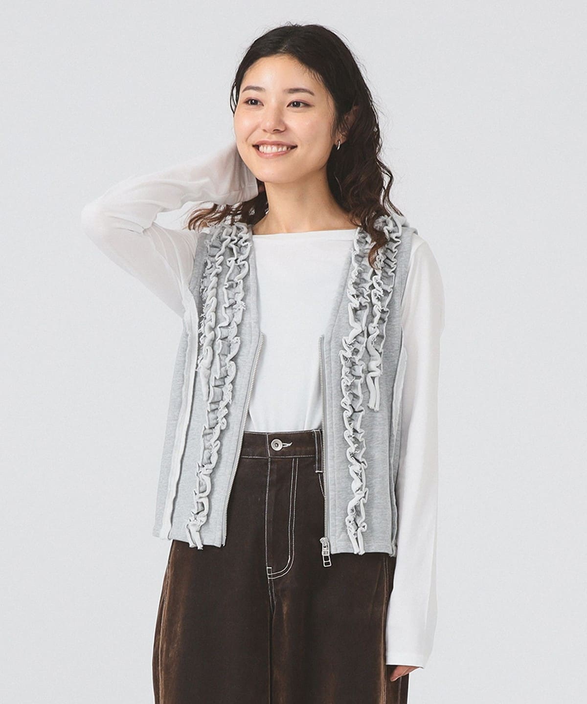 Ray BEAMS（レイ ビームス）フリルブレード ウラケ ベスト（トップス