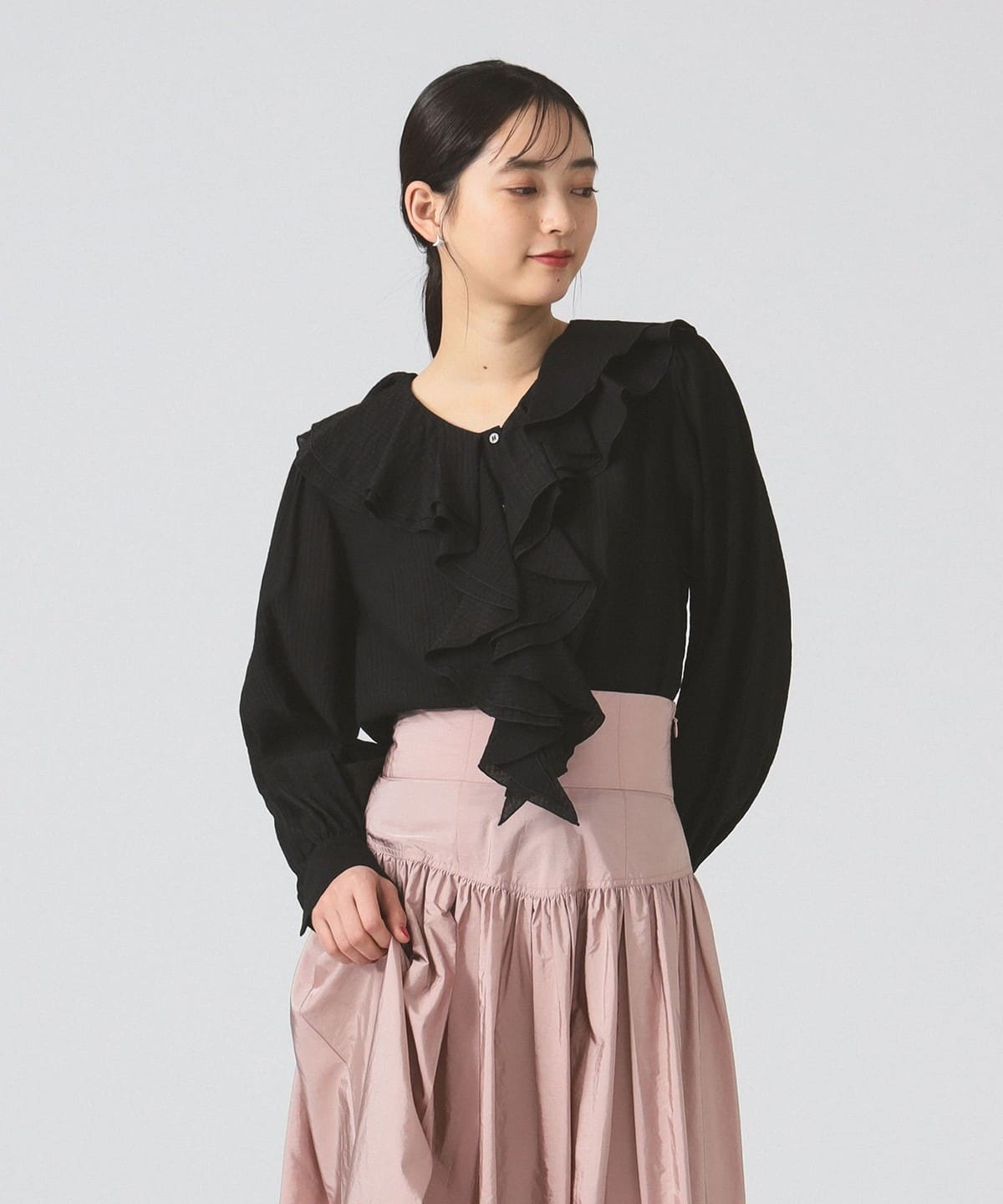 ラッフル ドレープ カラー ブラウス シャツ・ブラウス WOMEN BLACK ONE SIZE ラッフル ドレープ カラー ブラウス シャツ・ブラウス WOMEN BLACK ONE SIZE