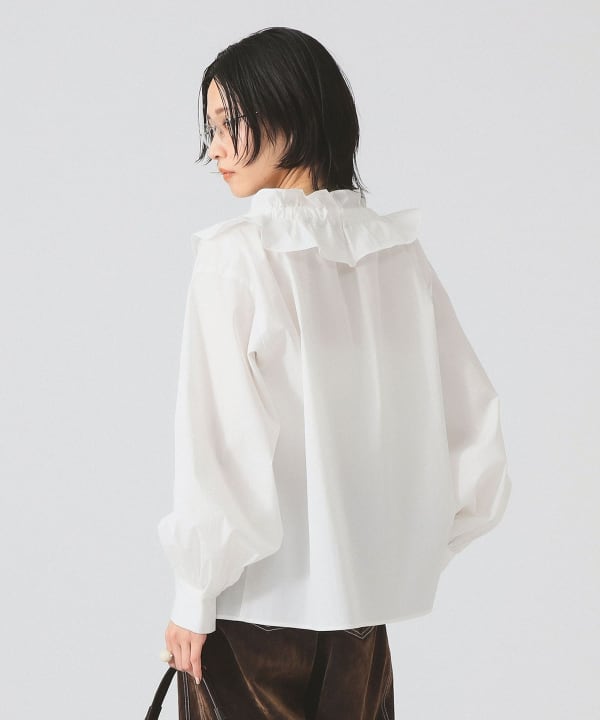 [新品未使用] ホワイト コットン フリル襟 シャツ Ray BEAMS 新品未使用] ホワイト コットン フリル襟 シャツ Ray BEAMS