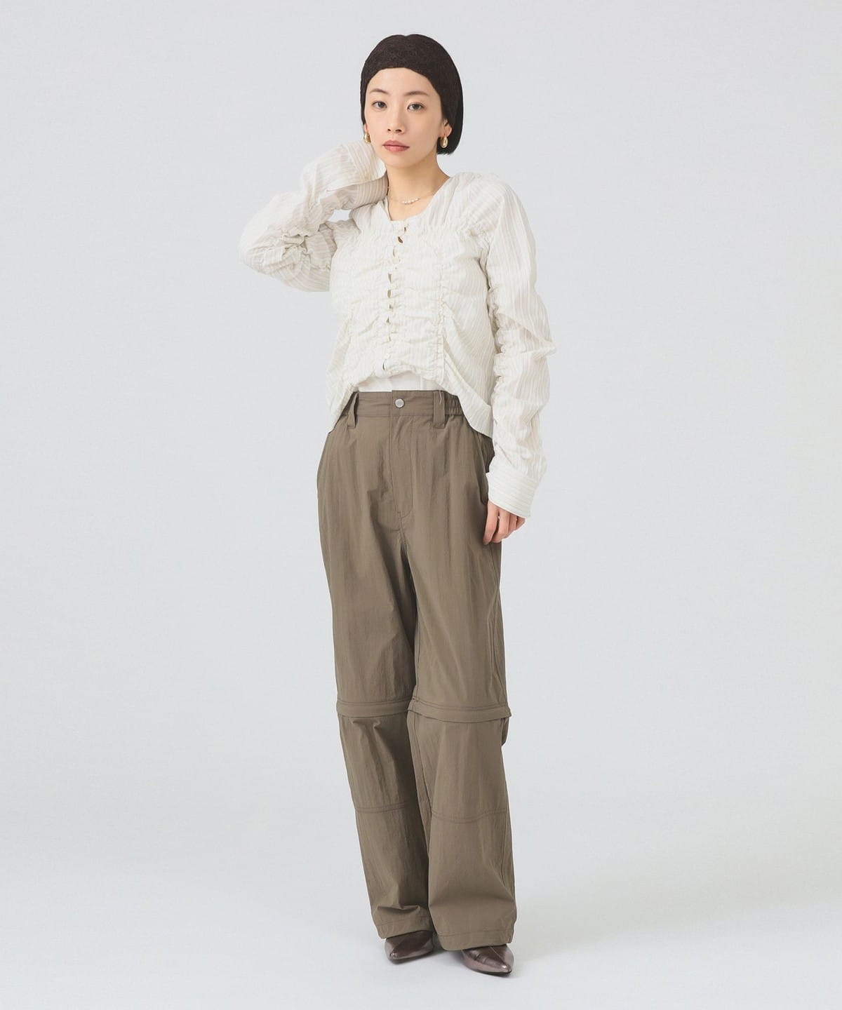Ray BEAMS シャーリング リボン ブラウス　レイビームス Ray BEAMS（レイビームス）の「Ray BEAMS / シャーリング リボン