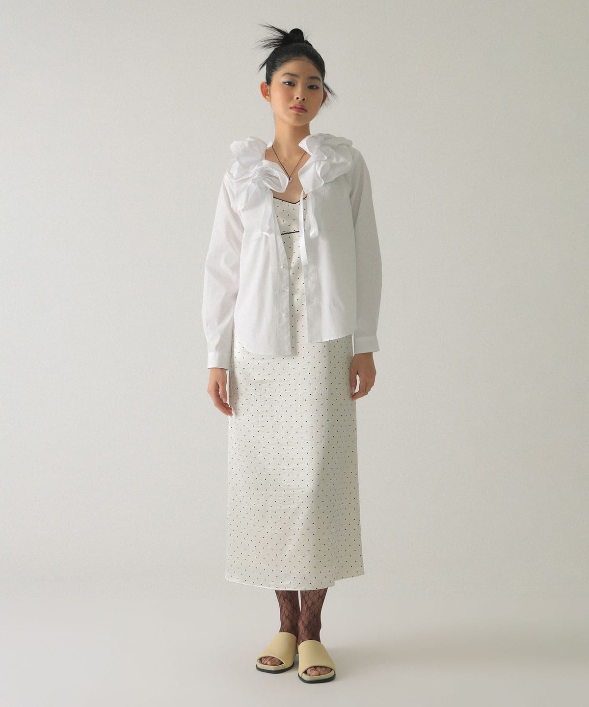 Ray BEAMS RBS コットンフリルブラウス Ray BEAMS（レイ ビームス）【別注】MIYAO / フリル ブラウス（シャツ