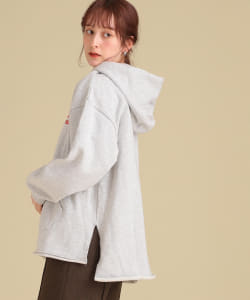 【WEB限定】Lee / ルーズ フィット フーディー