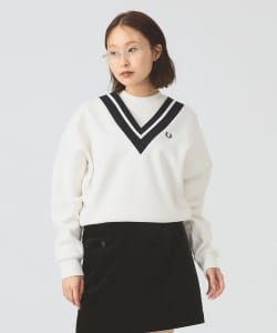 【期間限定】FRED PERRY / V-Insert Tipped Sweatshirt