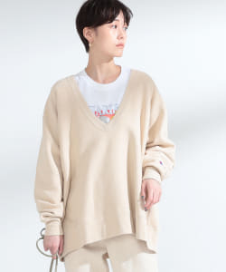 Champion × Ray BEAMS / 別注 Vネック スウェット